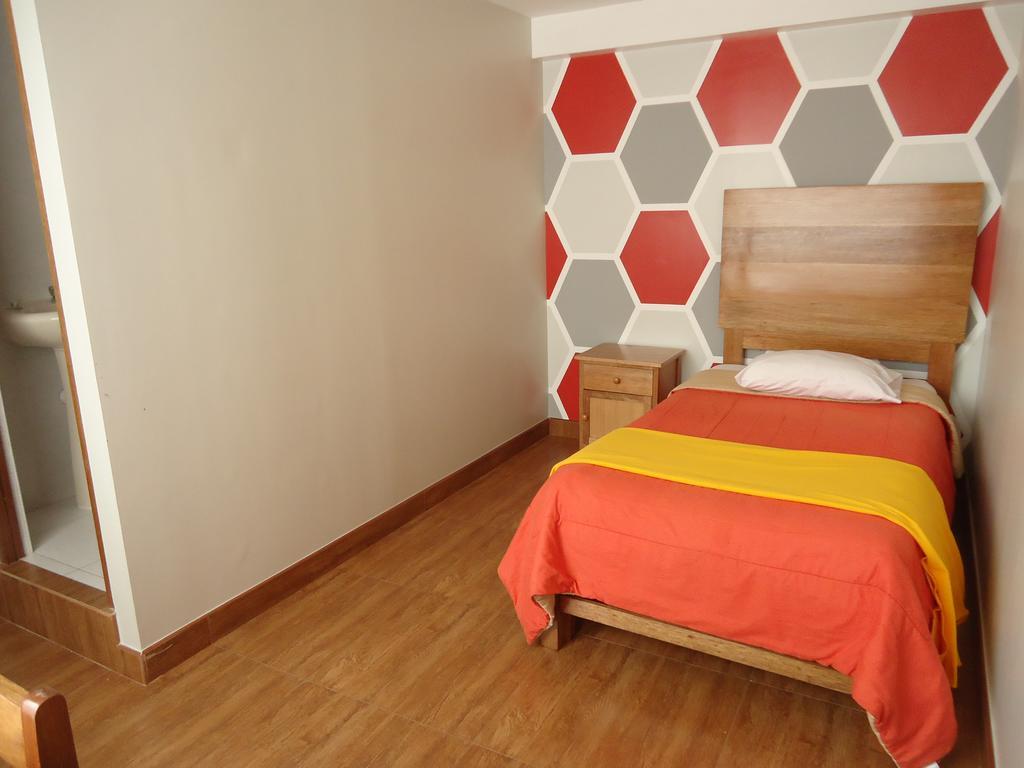 Hostal Omega Abancay Exterior foto